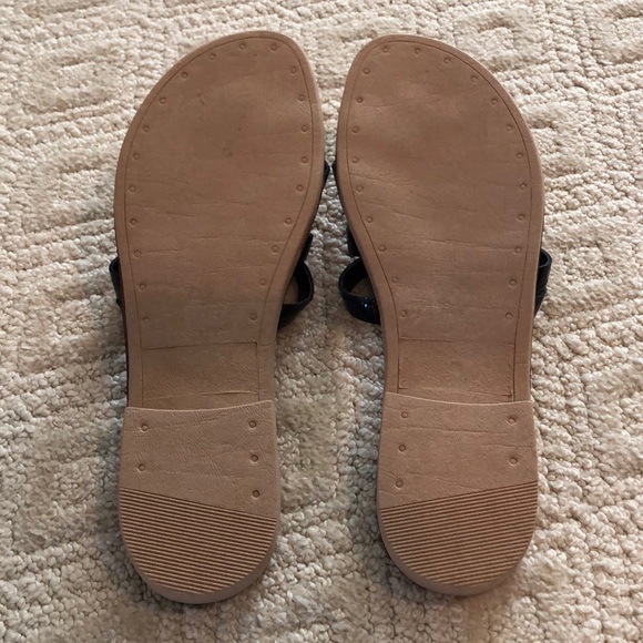 Steve Madden Ringtone Flat Sandal - Picture 6 of 7